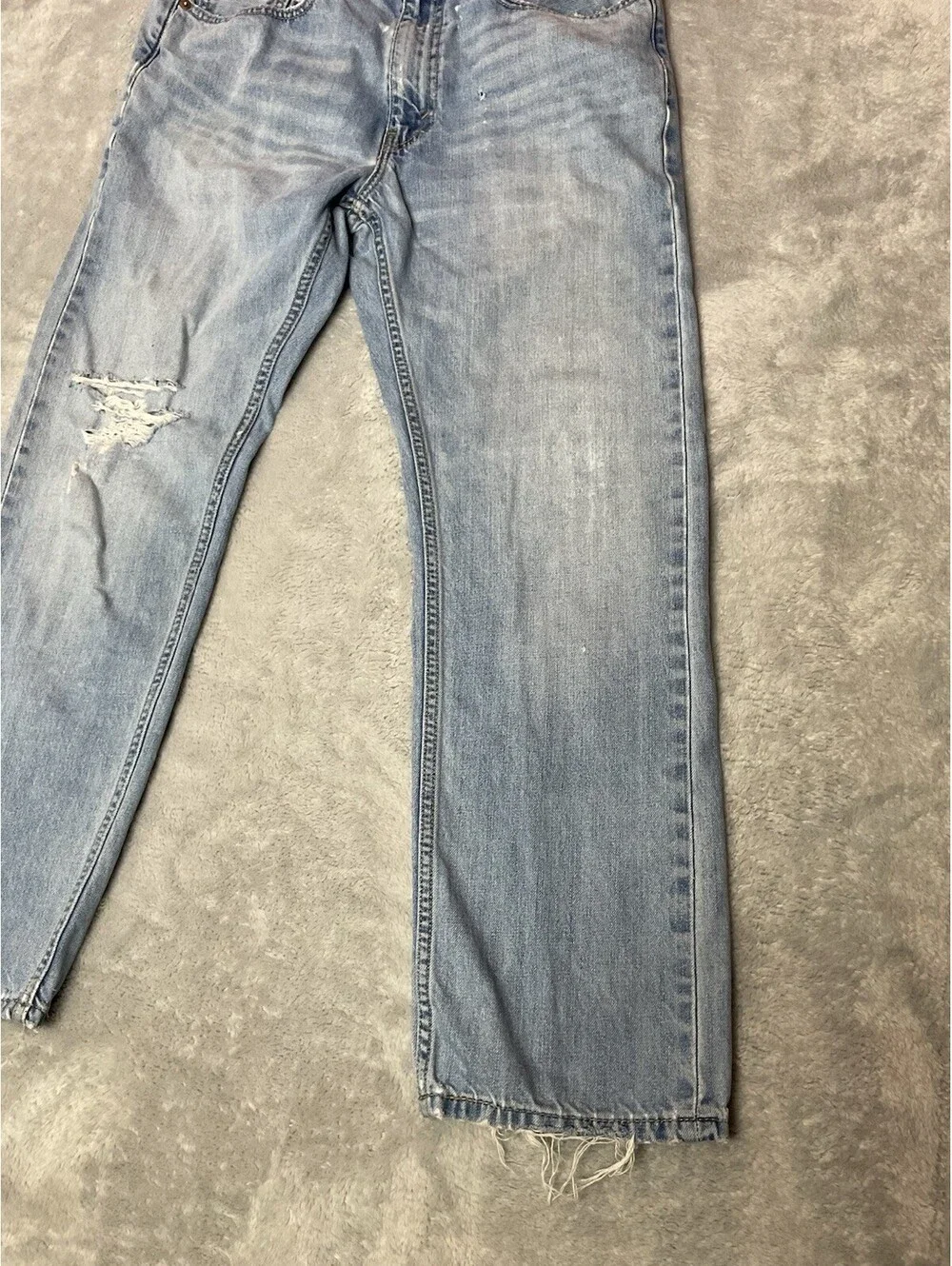 LEVIS 505 Regular Fit MEN'S Jeans Size 34 X 29 Light Wash Distressed